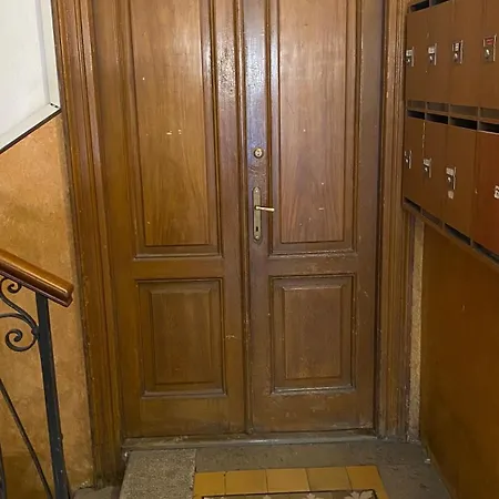 Allen Easyloft بيت ضيافة ترييستي